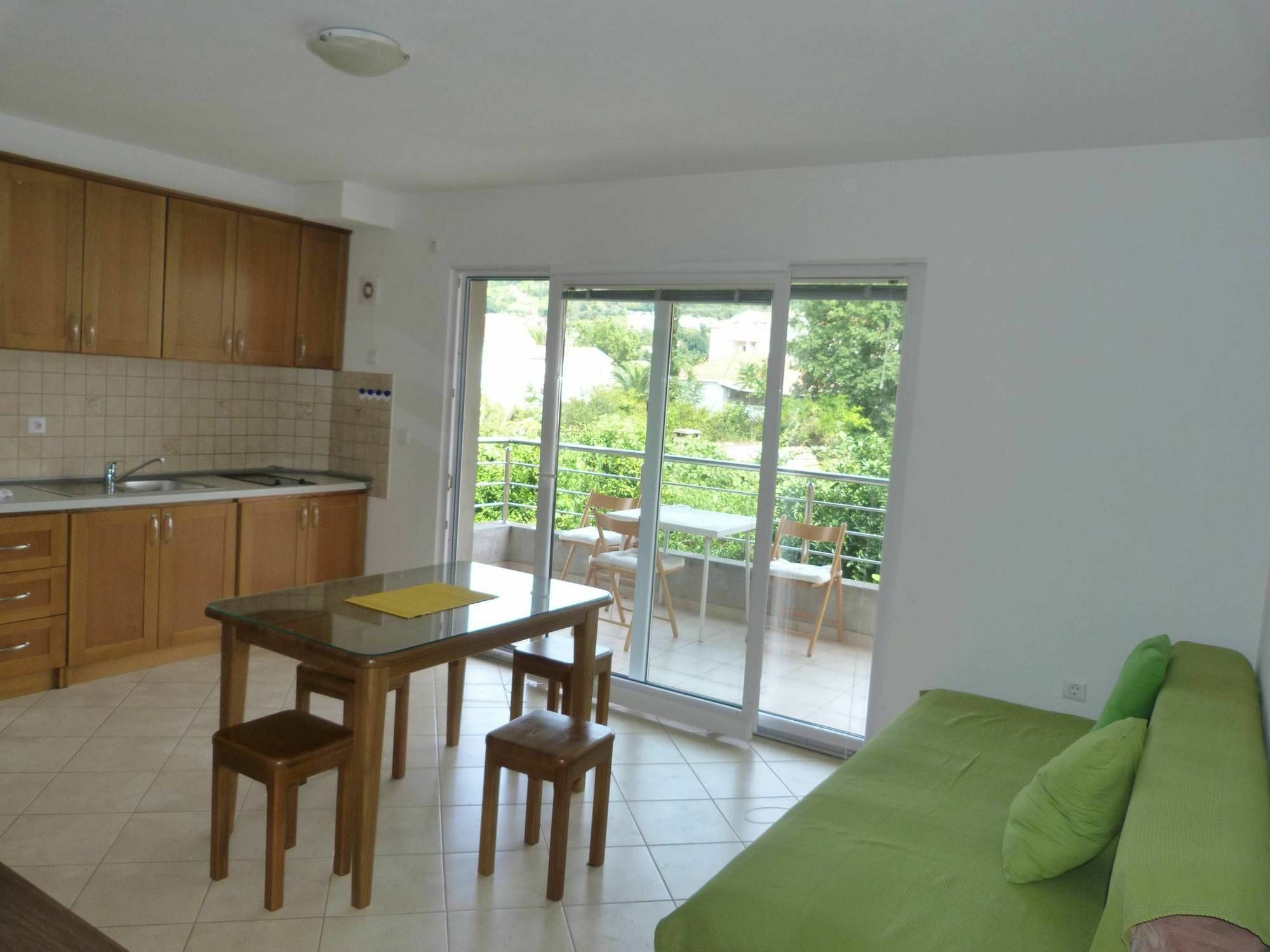 Apartments Lanterna Tivat Exterior photo