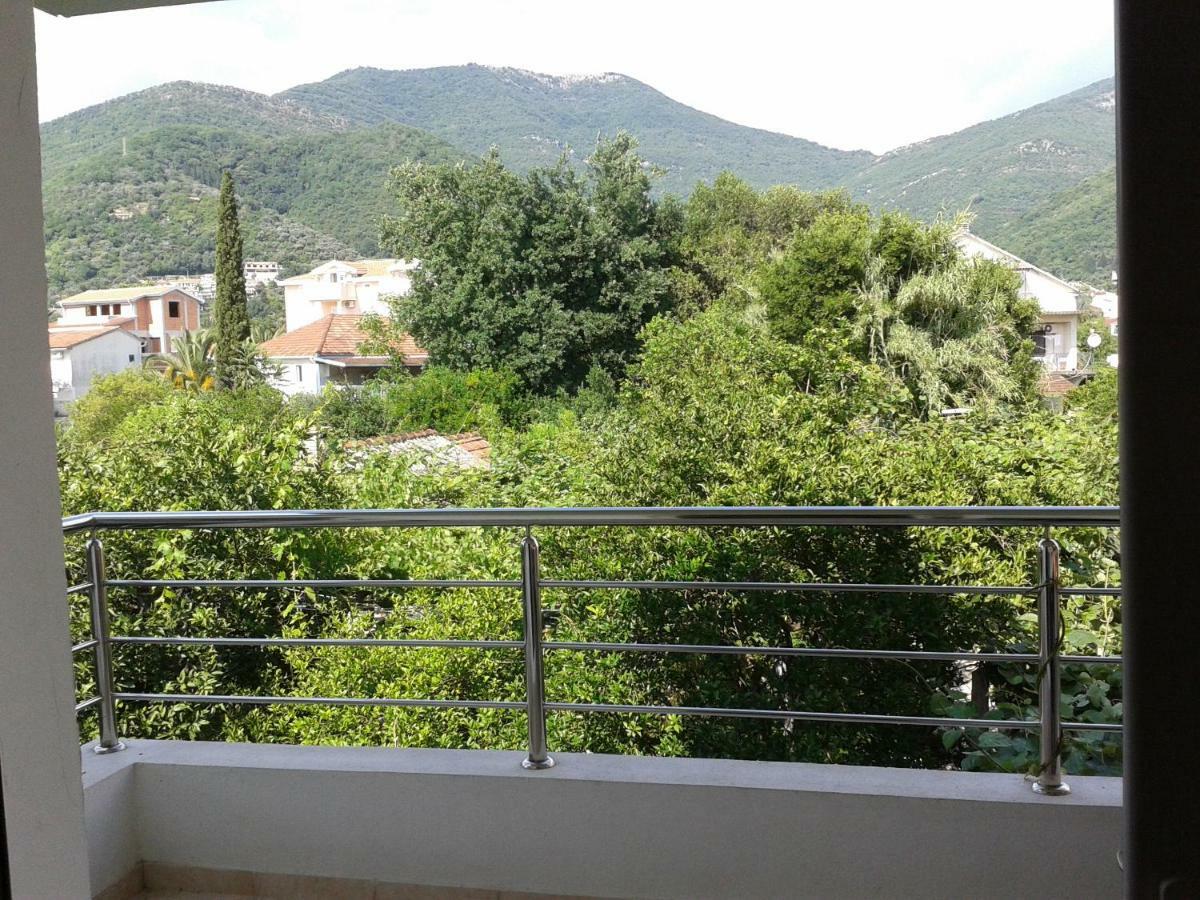 Apartments Lanterna Tivat Exterior photo